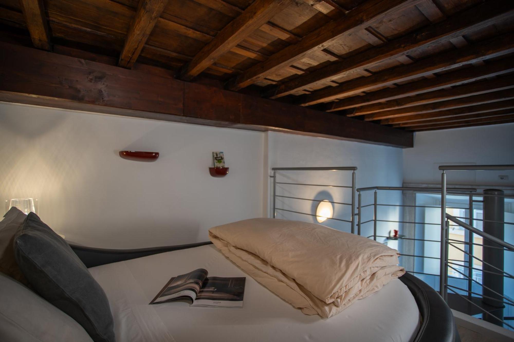 Apartment Pgrhome Domus Pantheon Rome